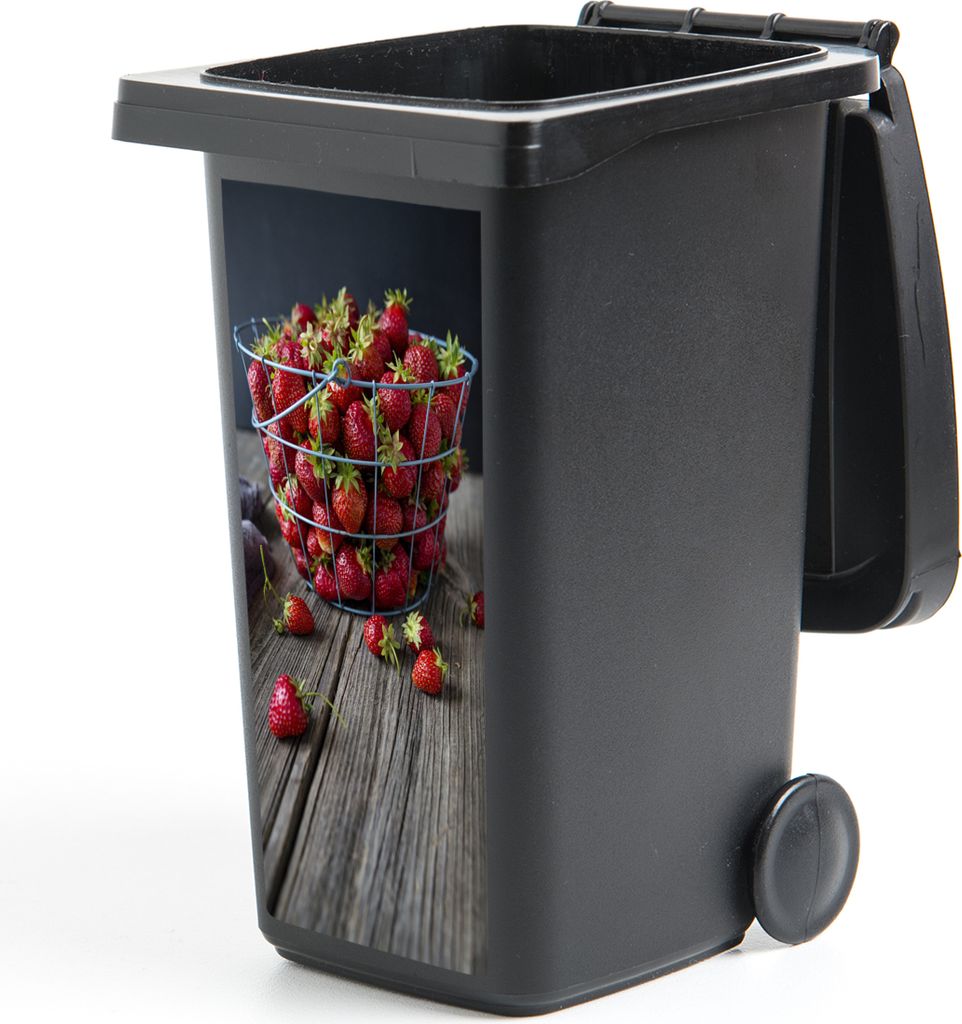 MuchoWow Mülltonnenaufkleber Erdbeere - Korb - Tisch 44x98 cm - Containeraufkleber - Aufkleber - Mülltonnen-Aufkleber