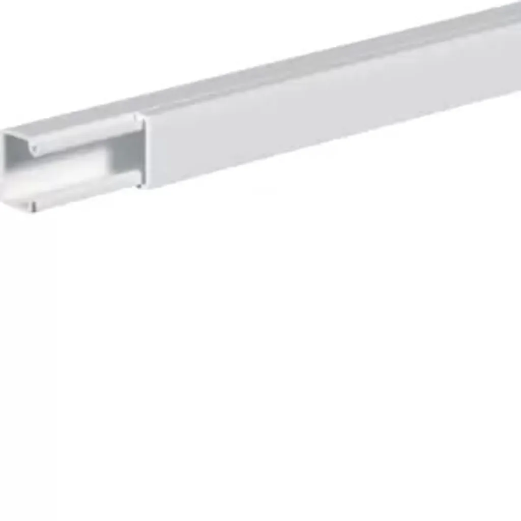 Cacher vos fils proprement avec la goulotte LF 10x10 mm RAL9016 2m