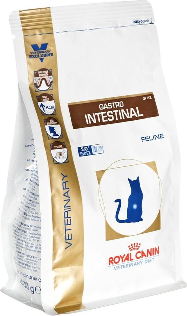 A bag of Royal Canin veterinary diet cat food.