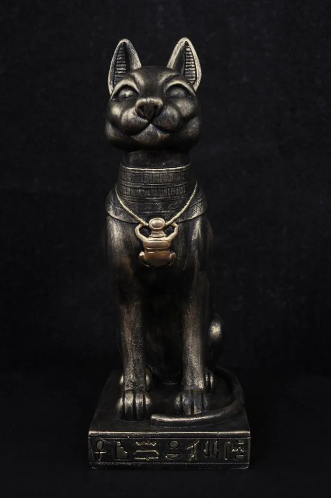 Figurine Chat Égyptien Design Noir et Or - Statue en Résine Haute Qualité