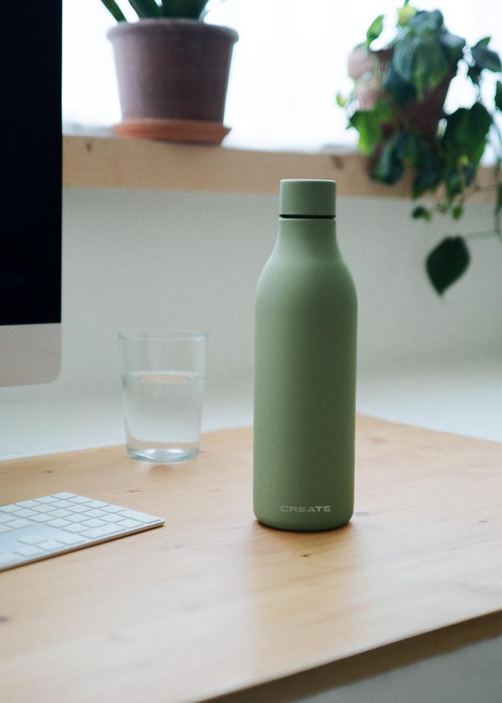BOTTLE STUDIO - Thermoflasche aus Edelstahl in verschiedenen Größen