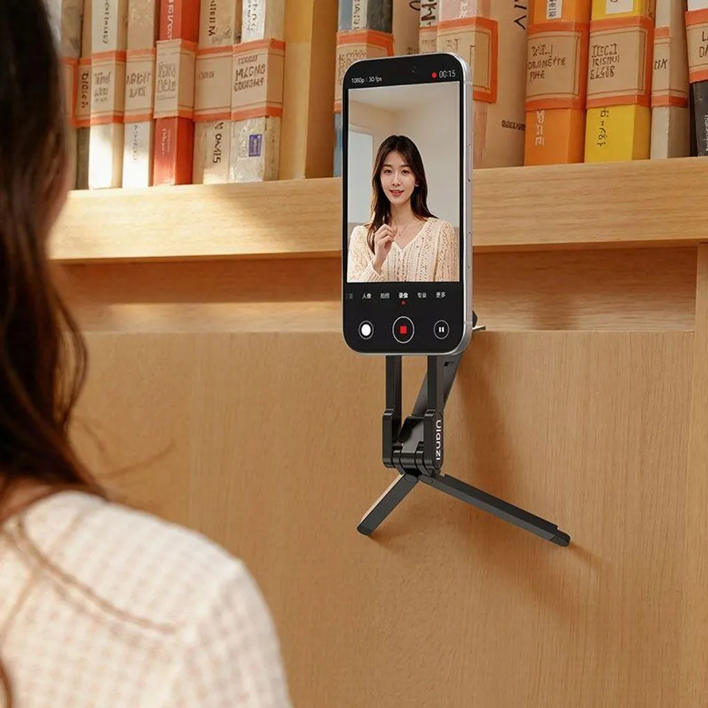 Support iPhone MagSafe pour Vlogging et Selfie Grip Métal ULANZI MA57 - 5