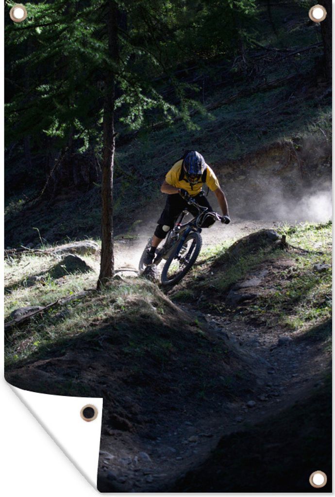 MuchoWow 40x60 cm Outdoor-Poster Gartendeko Sichtschutz Garten Poster für den Garten Mann auf Mountainbike fährt über Bodenwellen