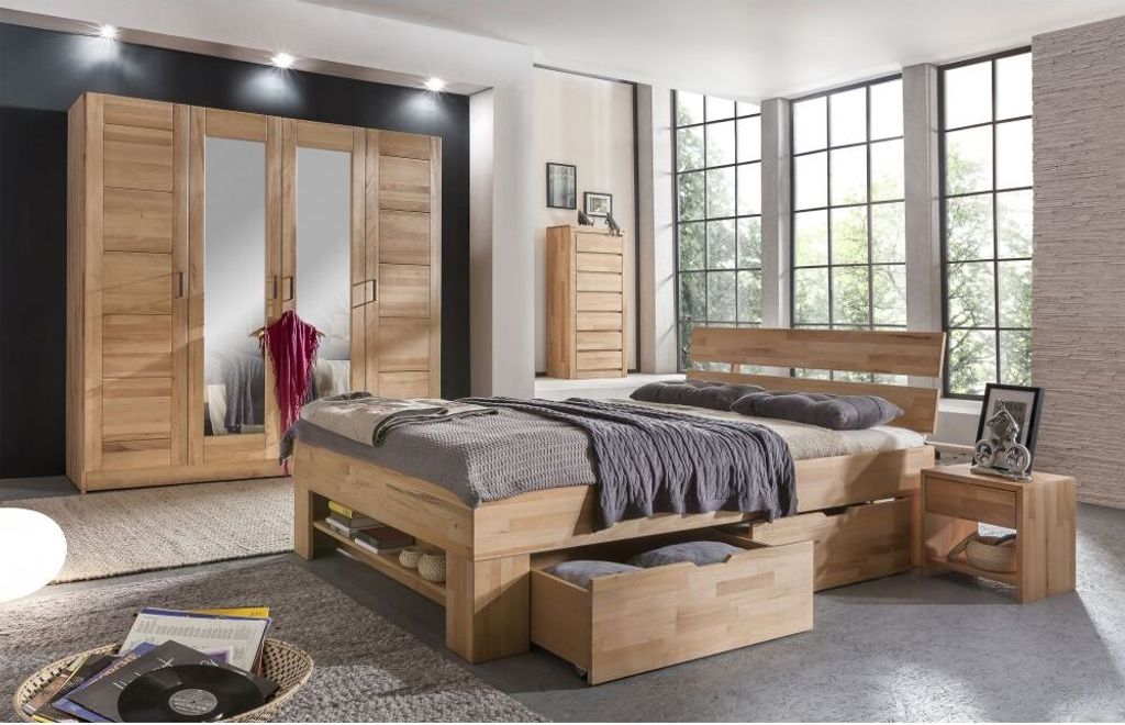 Moderner Kleiderschrank Tollow 4 trg. Kernbuche massiv mit Produktbild 