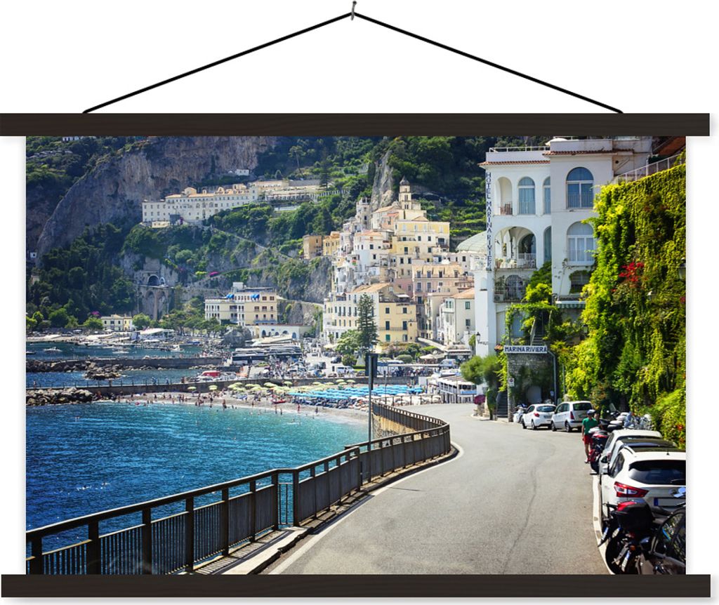 MuchoWow Textilposter Die Straße, die zur Amalfiküste hinaufführt 120x80 cm mit schwarzem Rahmen - Wanddeko