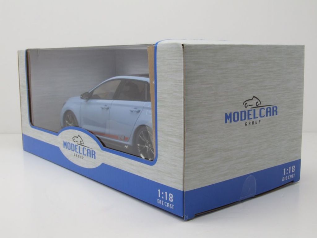 MCG 18503 Hyundai i30 N 2021 hellblau rot 1:18 Produktbild 9