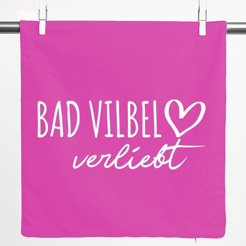 Huuraa Kissenbezug Bad Vilbel verliebt 40x40cm Fuchsia Baumwolle Dekokissenbezug Geschenkidee