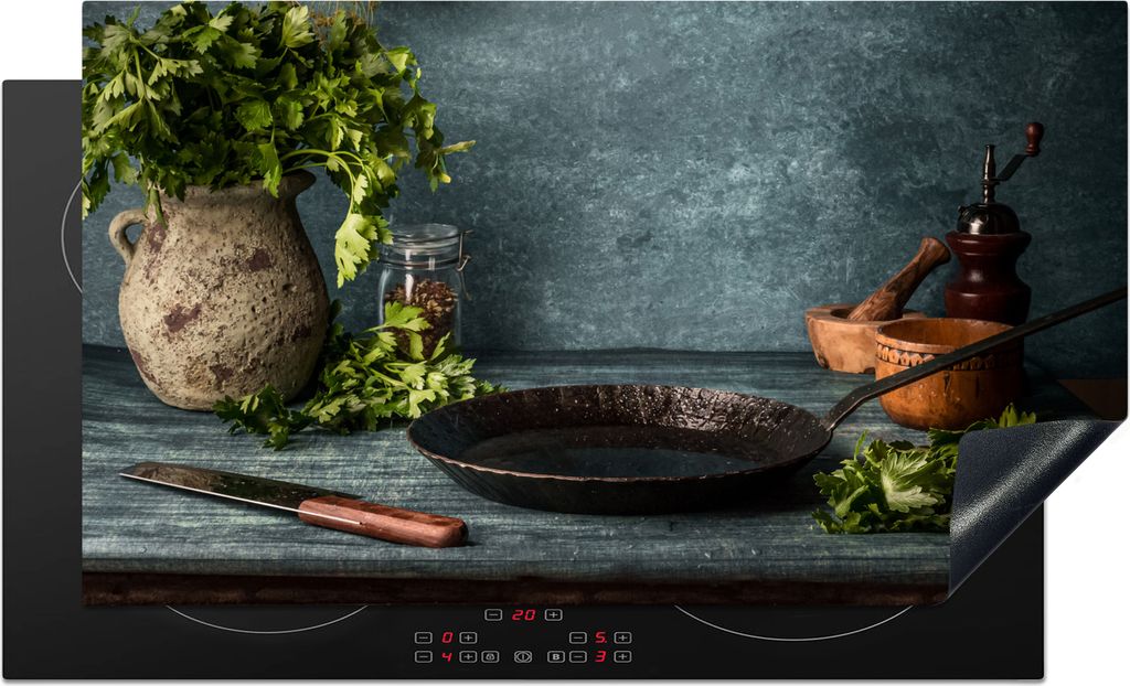 KitchenYeah Herdabdeckplatte Kräuter - Gewürze - Pfanne - Messer - Grau - Rustikal , 91x52cm, Küche Deko, Glaskeramikkochfeld Herdabdeckung, A...