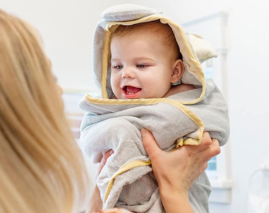 Tickle & Main Baby Badeset, 5-teiliges Elefantenhandtuch Produktbild 4