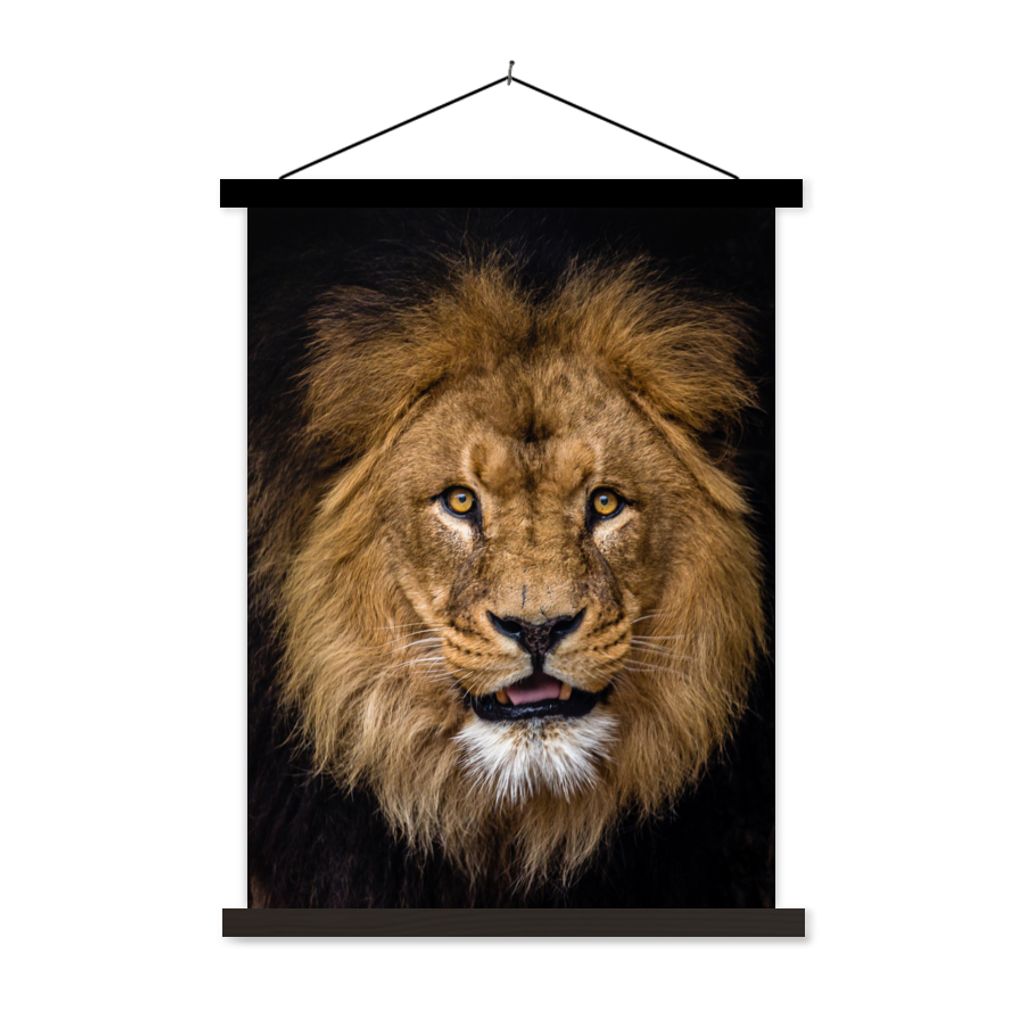 MuchoWow Textilposter Löwe - Porträt - Schwarz - Tiere 120x160 cm mit schwarzem Rahmen - Magnetischer