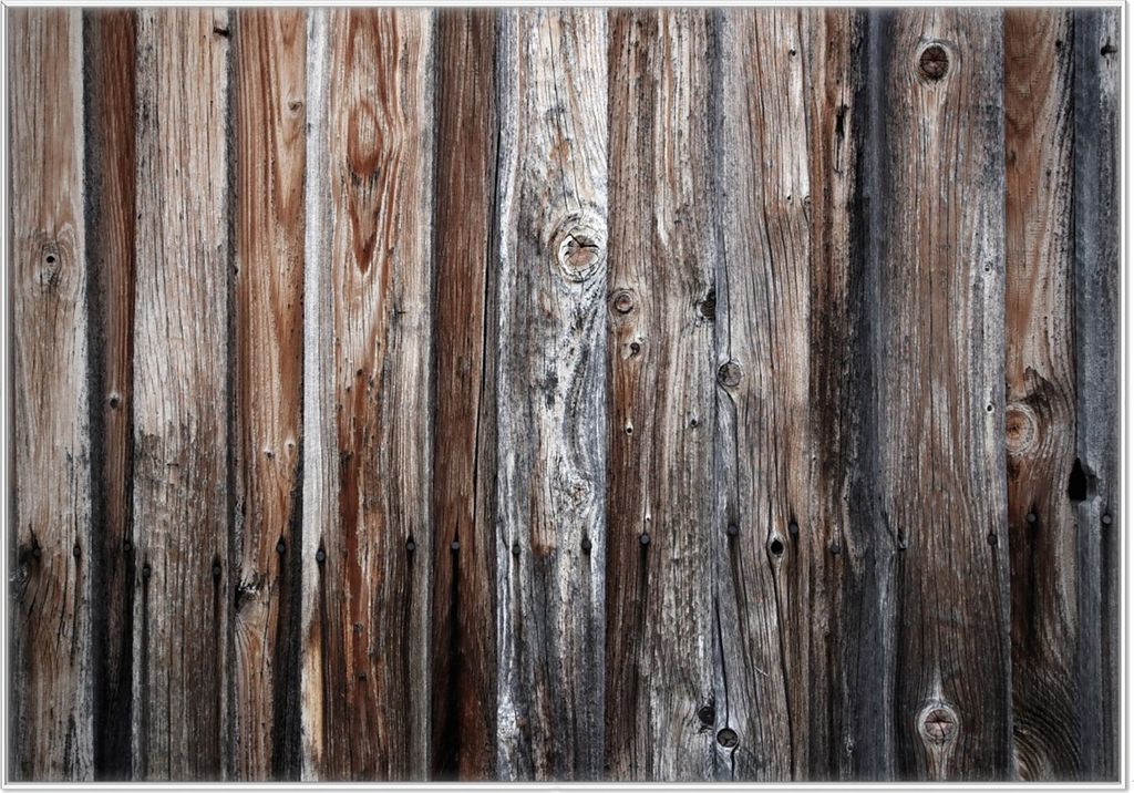 Wallario Wandbild Alte Holzwand - Holzplanken in grau und braun, Größe: 70,30 x 100,30 cm, Poster mit weißem Kunststoffrahmen