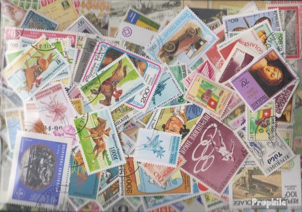 Briefmarken Togo 1.200 verschiedene Marken