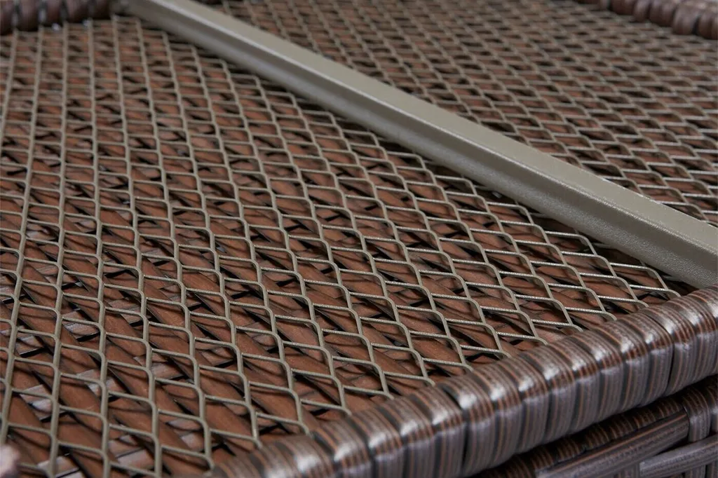 Petite boîte de rangement marron maille plastique et acier ultra résistante