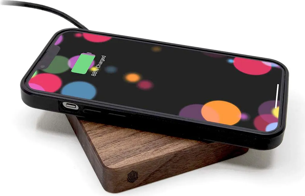 Chargeur sans fil bois noyer américain 10W charge rapide Qi carré