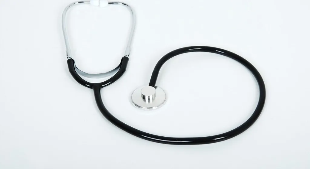 Stéthoscope haute sensibilité acoustique avec membrane et bague anti-froid
