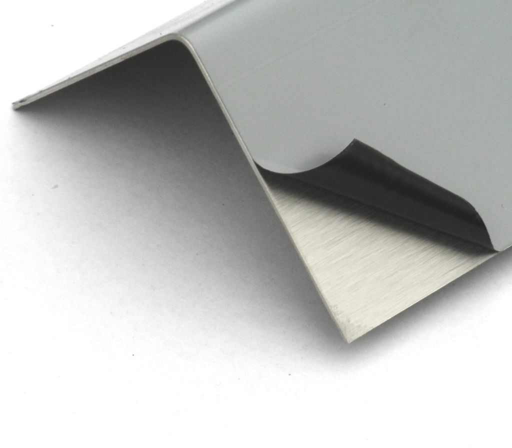 Produktbild von Alu Eckschutz Anthrazit – 2000 Mm X 40x40 Mm, 0,8 Mm Stark, Einseitig Beschichtet, Mit Schutzfolie