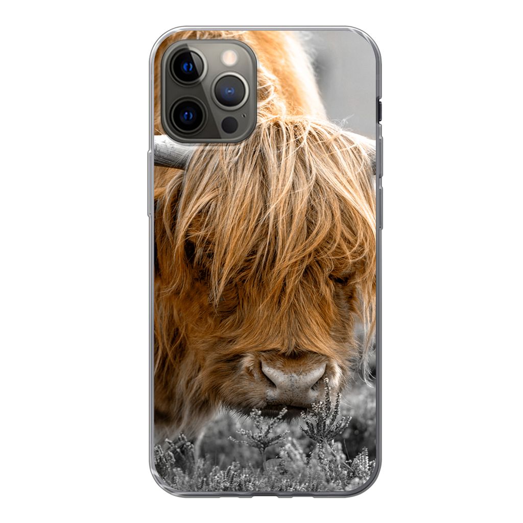 MuchoWow Handyhülle Schutzhülle Hülle für iPhone 12 Pro Scottish Highlander - Pflanzen - Schwarz - Weiß Silikon Softcase Handy Hülle - Abde...