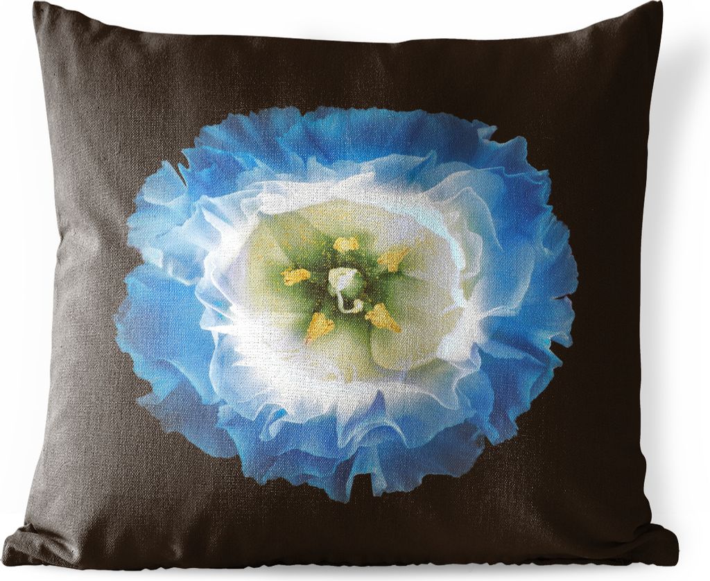 MuchoWow Outdoor Kissen - Eine Nahaufnahme einer blauen Blume auf schwarzem Hintergrund - 45x45 cm - Wetterfest - Lounge Kissen - Fotokissen - De...