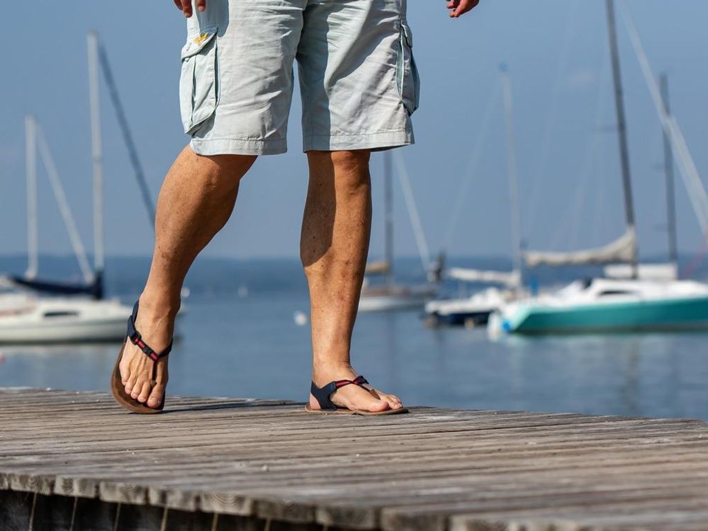 SOLE RUNNER® Barfußschuh Neso Sandale Produktbild 