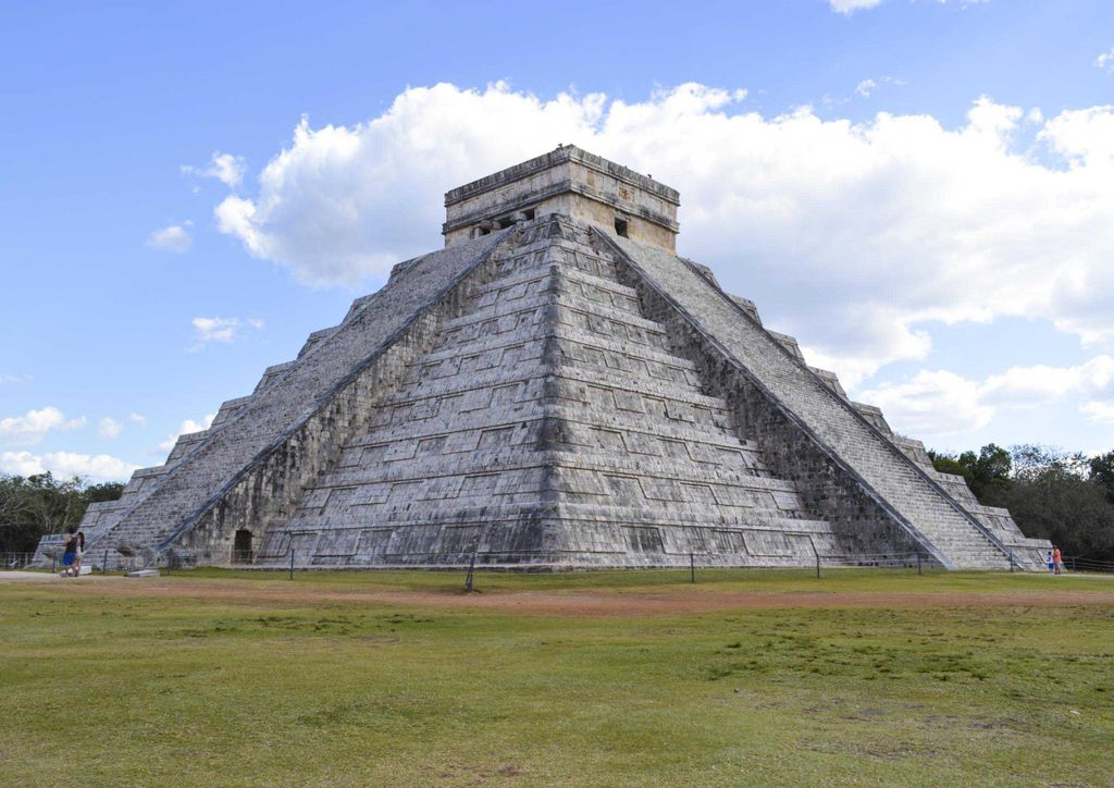 hansepuzzle 12294 - Chichen Itza Puzzle, 260 Teile, Gebäude, 41,0 x 28,0cm mit hochwertiger Aufbewahrung, Kartonbox und wiederverschließbarem Beutel