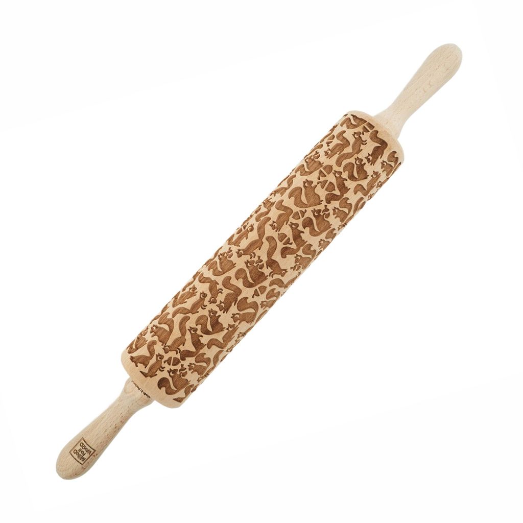 MoodForWood Nudelholz aus Holz, graviert, 43 cm, mit Griffen, perfekt zum Backen - Eichhörnchen-Muster