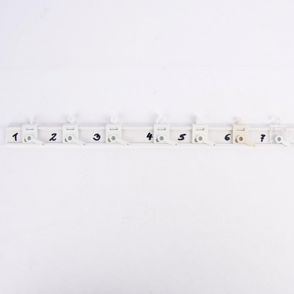 Klettleiste Paneelleiste Kunststoffprofil mit Klettband weiß 3,3x1cm 99cm breit inkl. 4 Aufhängemodule