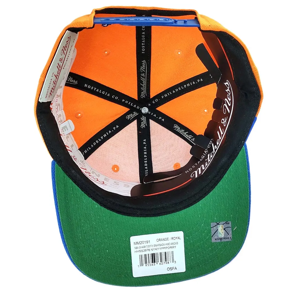 Recensione Mitchell & Ness NY Knicks Sharktooth Cap - Snapback NBA - 5