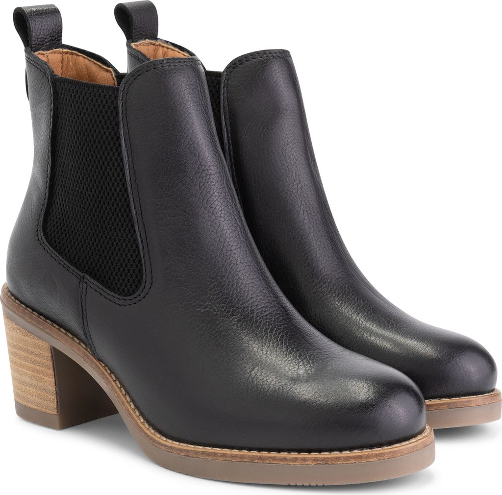 Travelin' Ivry Women Black women black 42 42