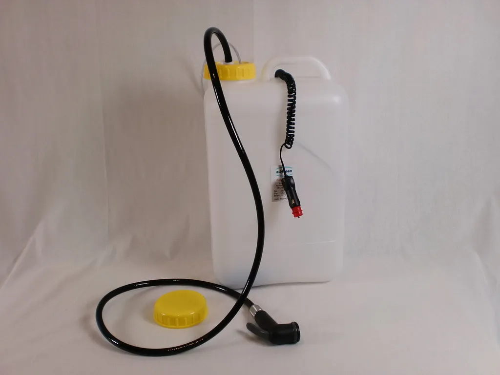 Douchette de voyage 12V portable pour le lavage des chiens et chats