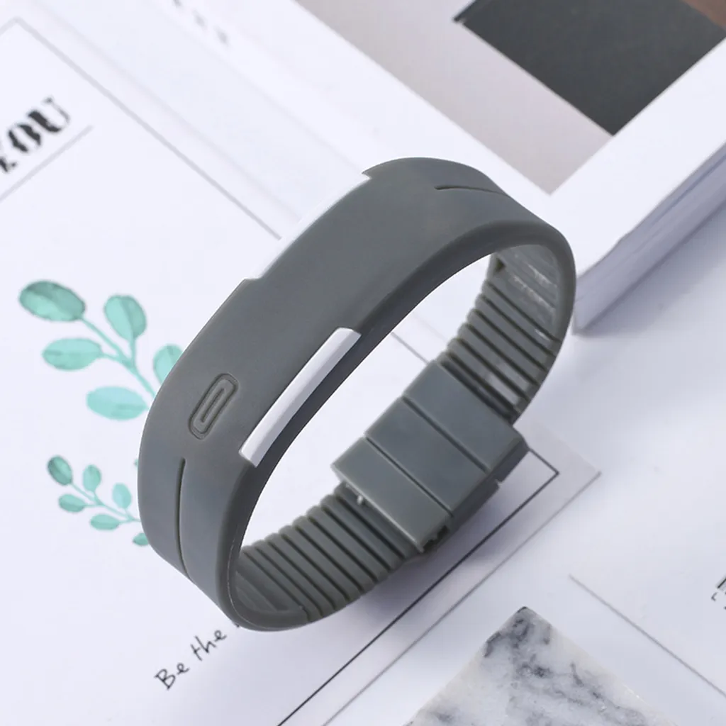 Orologio LED Silicone per Bambini e Ragazzi: Regalo Pratico e Colorato