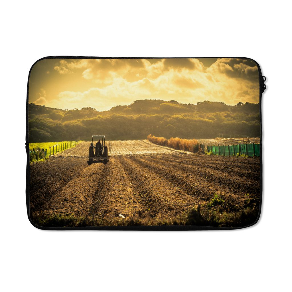 MuchoWow Laptop Hülle 13 Zoll Traktor - Bauernhof - Berg Laptoptasche - Laptophülle - Sleeve - Rundumschutz