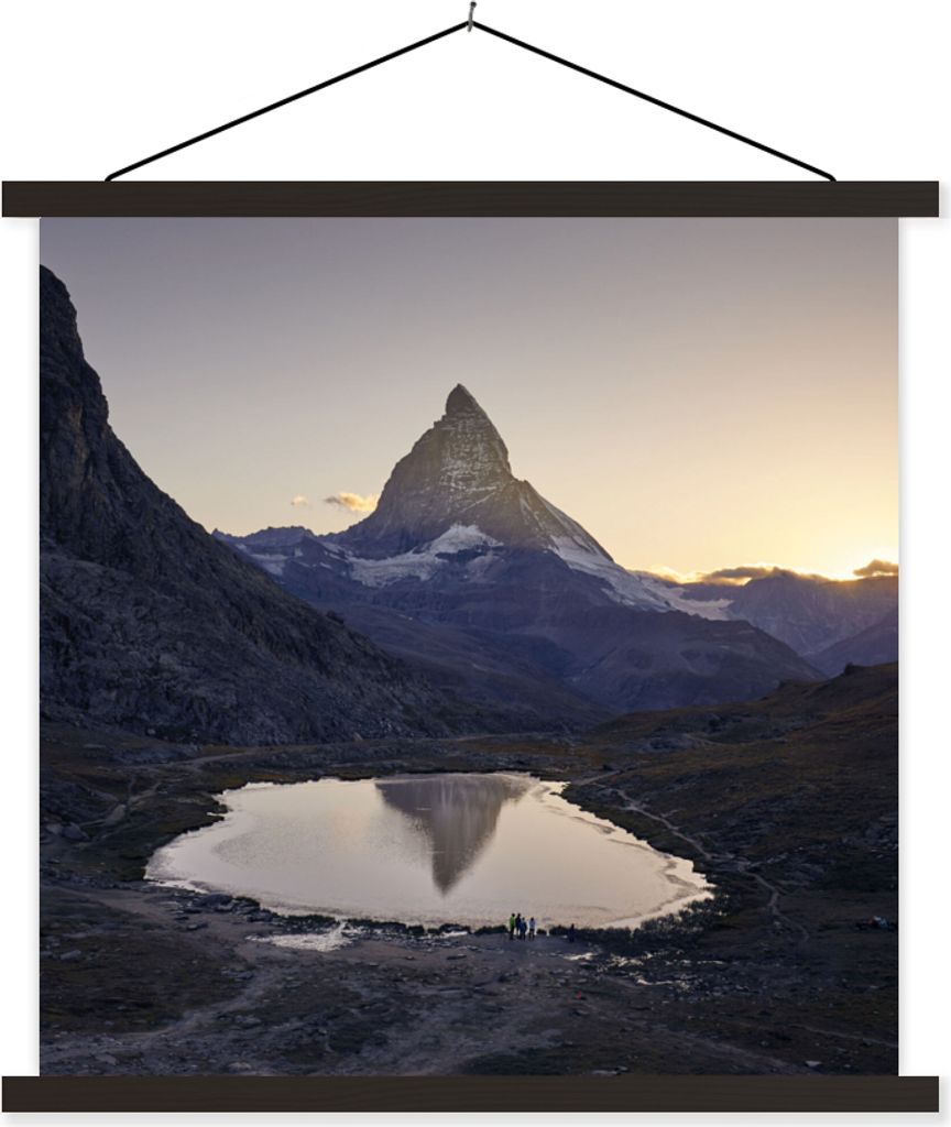 MuchoWow Textilposter Das Matterhorn und der Riffelsee bei Sonnenaufgang in der Schweiz 40x40 cm mit schwarzem Rahmen - Fotos