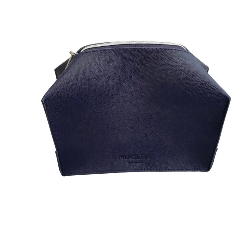 Trousse de toilette Mugler Alien Homme : finissez-en avec le désordre