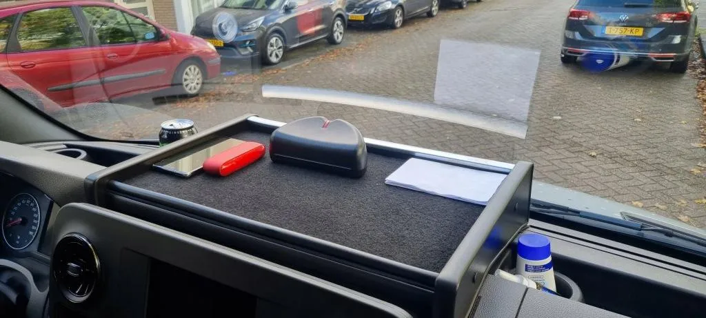 Tablette Centrale Mercedes Sprinter 2018+ Table de Rangement Cabine
