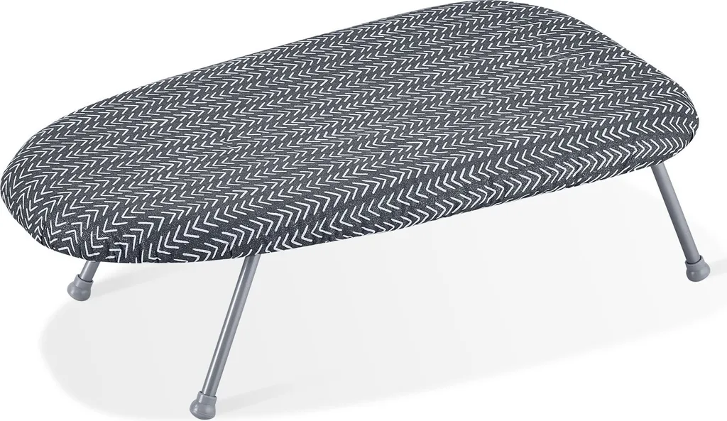 Table à repasser 3 couches pliable et sa jeannette de manche intégrée