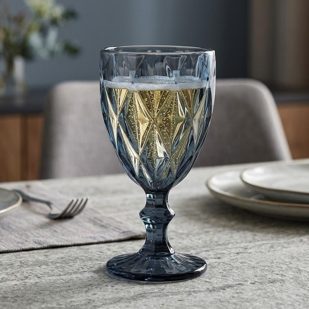 6 Teiliges Set aus Glas Weingläser Trinkgläser in Blau