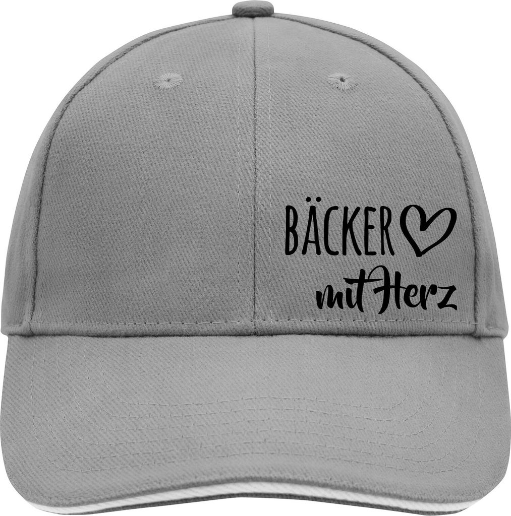 Huuraa Cappy Mütze Bäcker mit Herz Dark Grey/White Baumwolle 6-Panel Kappe Geschenkidee