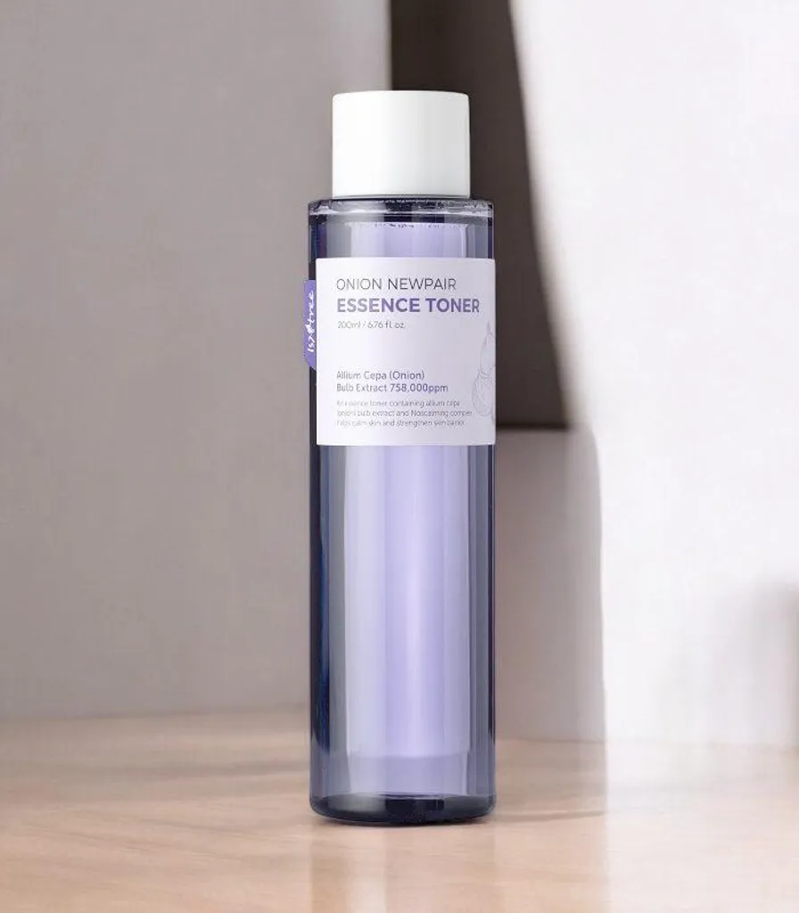 Isntree Onion Newpair Essence Toner 200ml - Soin Apaisant à l'Oignon Rose