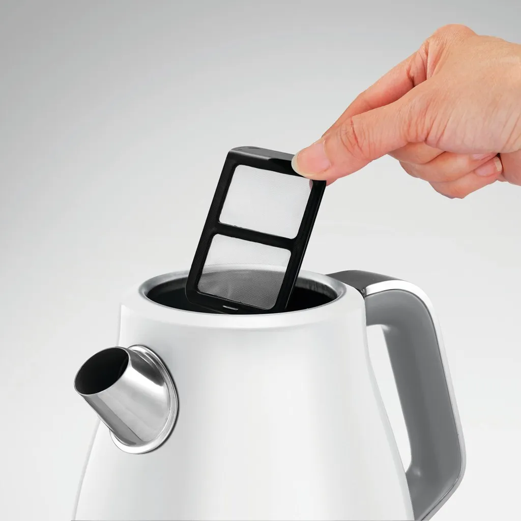 Bouilloire électrique en métal blanc Morphy Richards pour thé et café - 10