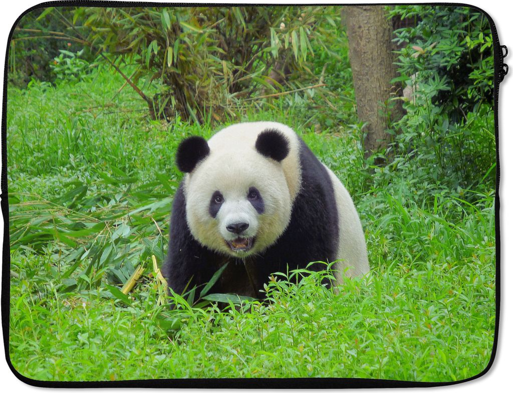 MuchoWow Laptop Hülle 15 Zoll Panda - Gras - Tier Laptoptasche - Laptoptasche - Sleeve - Rundum-Schutz