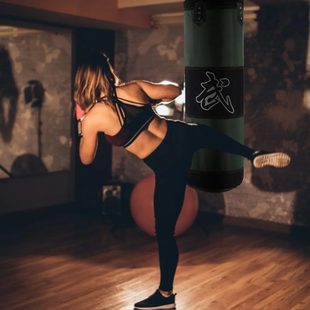 Sac de frappe vide 1,2m vert : la solution robuste pour boxe et karaté