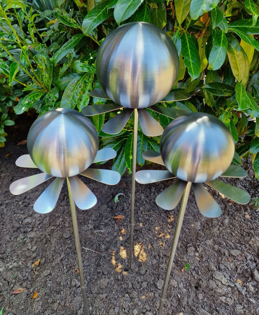Blütenzauber Rotterdam Rosenkugel 15/10/10 cm Edelstahl schwarz matt gebürstet Gartenstecker mit Stab 80 cm
