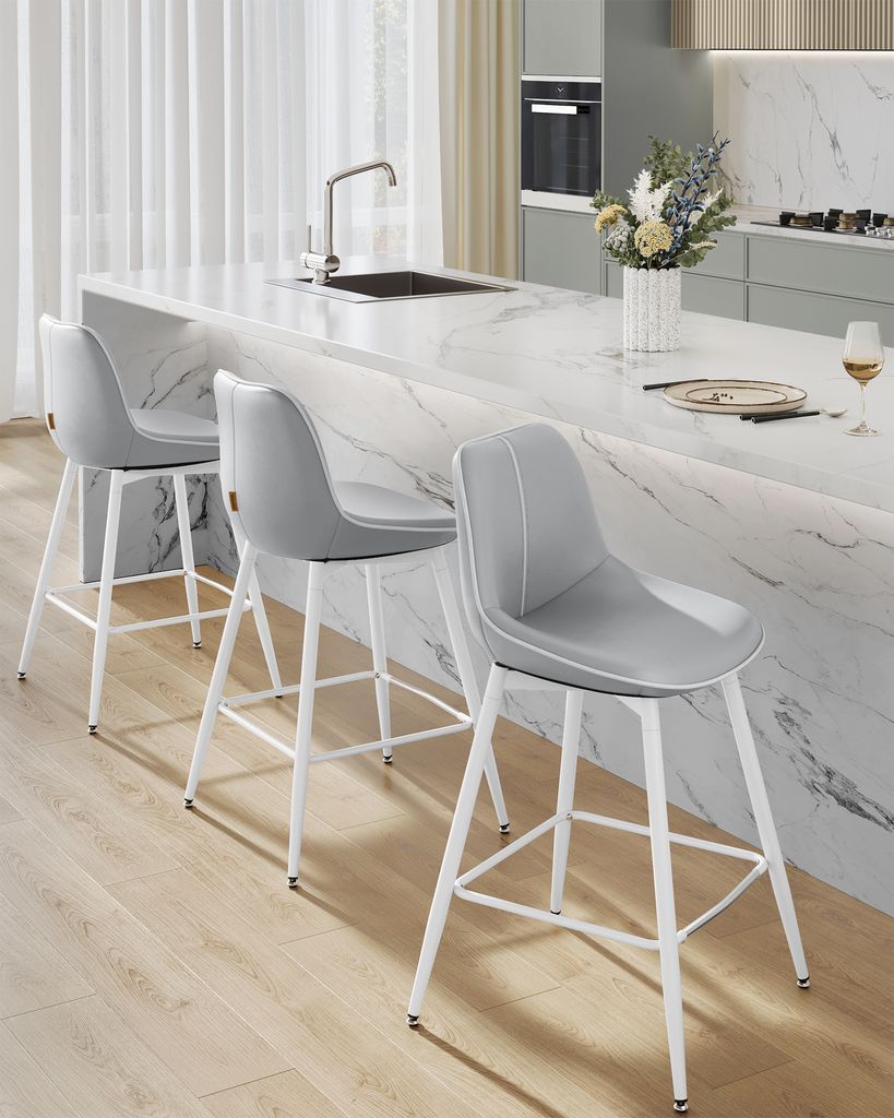 VASAGLE Barhocker 2er Set, ergonomische Rückenlehne, Metallbeine mit verstellbaren Universalfüßen, 62 cm hoch, Taubengrau