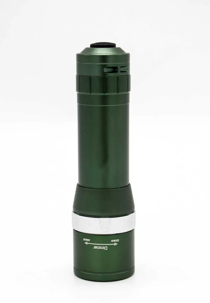 Lampe torche LED d'inspection puissante avec 3 modes et zoom tactique