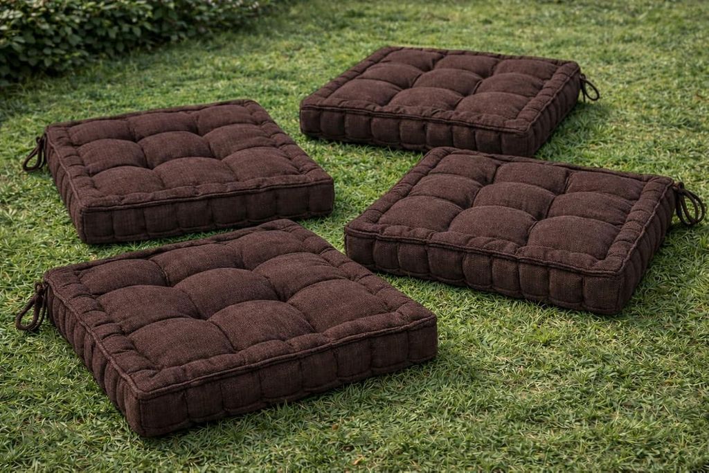 4 x RHP Stuhlkissen Sitzkissen mit 100% Polyesterfüllung, 40x40x8 cm, für Innen- und Außenbereich, Modernes Uni-Design mit Tragegriff, Hochwerti...
