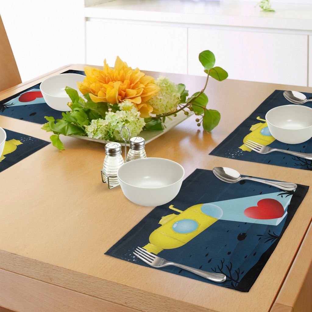 ABAKUHAUS Gelbes U-Boot Platzmatten, Illustration eines Unterwasserunterseebootes, das EIN Herz Romance Image findet, Tiscjdeco aus Farbfesten Stof...