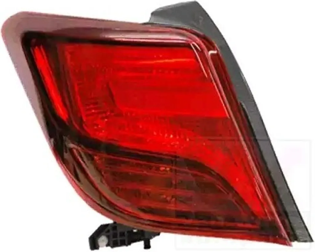 Remplacer Feu Arrière Cassé Toyota Yaris P13 Gauche Montage Facile