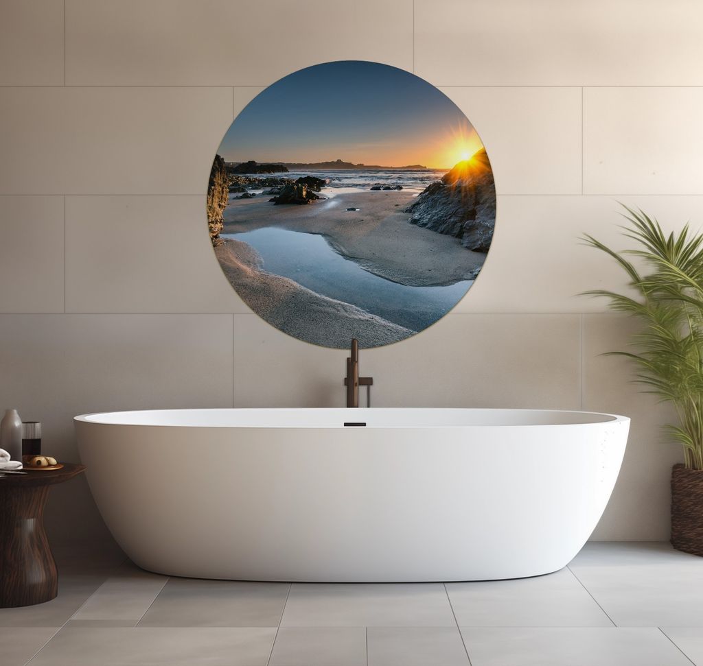 Wallario wasserfestes Poster selbstklebend 90 x 90 cm, Sonnenuntergang hinter einem Felsen am Strand, Badezimmerposter Spritzschutz mit Hochglanzob...