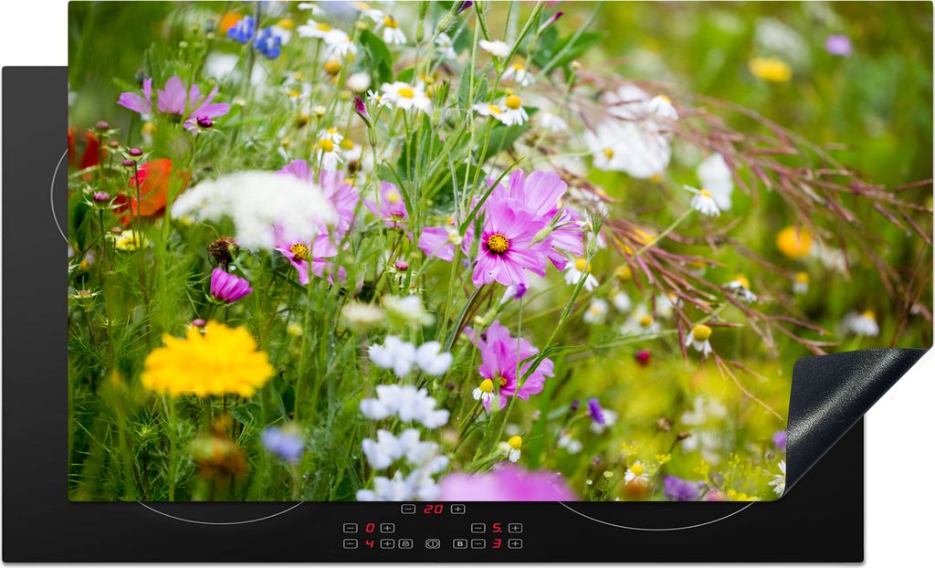 KitchenYeah Herdabdeckplatte Blumen - Natur - Grün - Gras - Lila - Weiß , 91x52cm, Küche Deko, Glaskeramikkochfeld Herdabdeckung, Abdeckplatte...