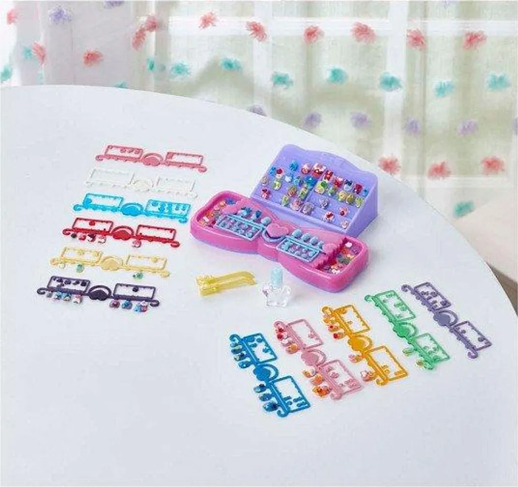 Aquabeads 35059 Kit Unghie per Bambine: Gioco Creativo Senza Colla - 3